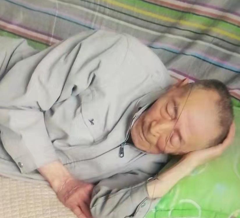 走失者照片 沈阳急寻：八旬老人走失，戴蓝色帽子...