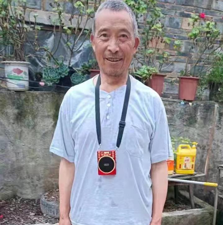 走失者照片 厦门急寻：七旬老人走失，患脑梗后遗...