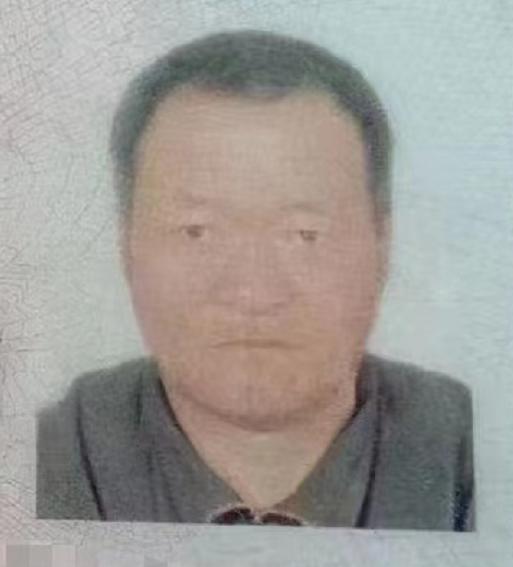 走失者照片 天津七旬老人失联，穿藏蓝色中山服，...