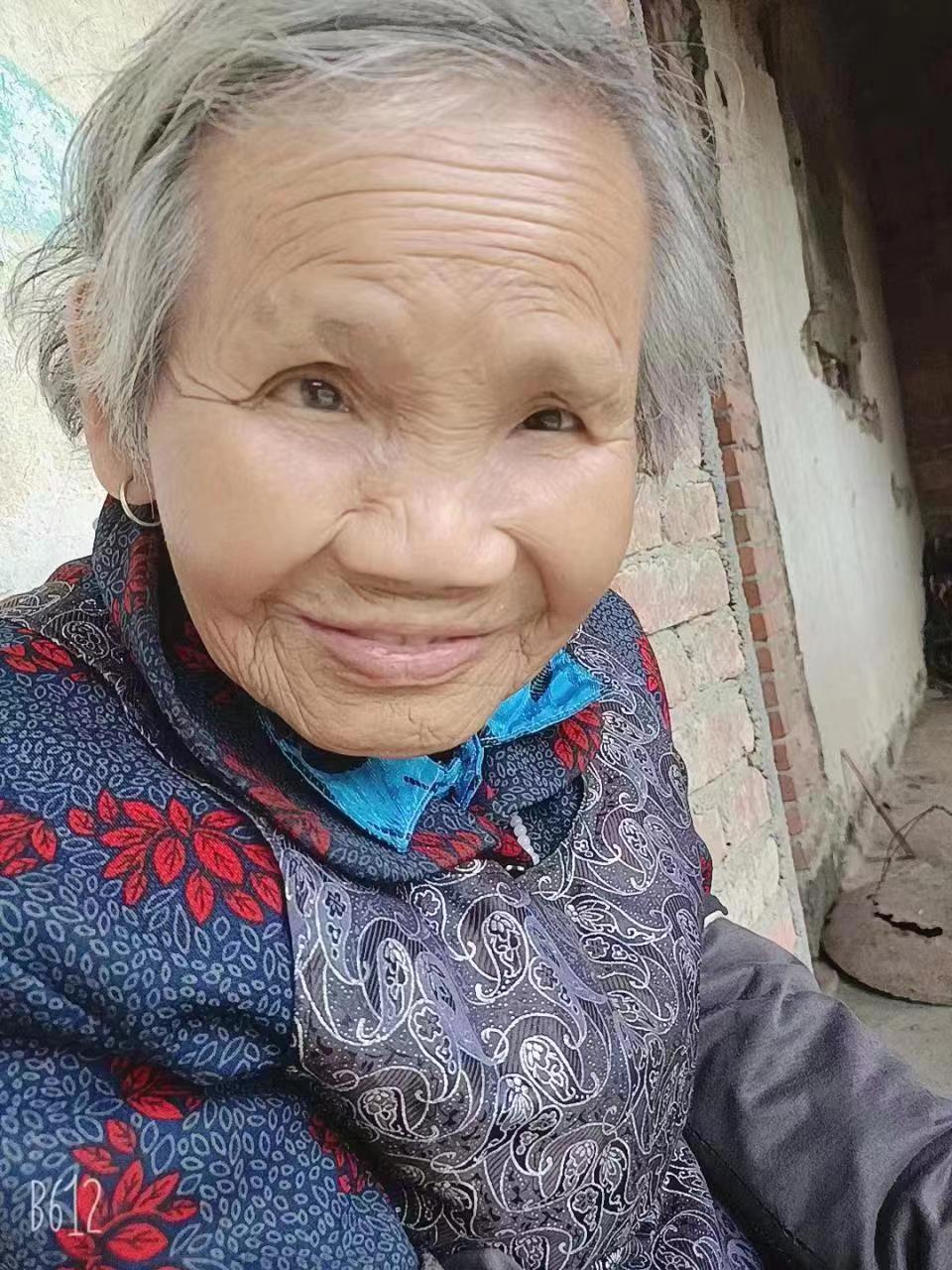 走失者照片 绍兴嵊州急寻：八旬老太失联，穿深色...