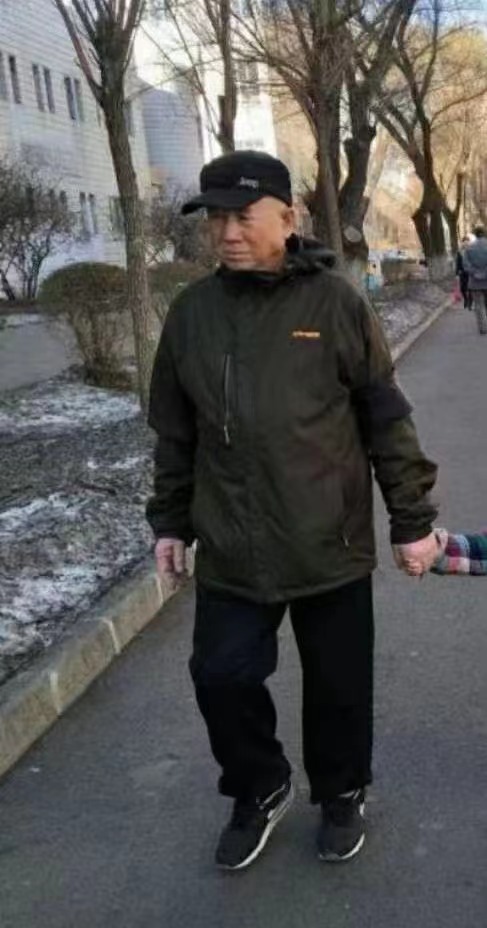 走失者照片 哈尔滨急寻：七旬聋哑老人走失，患小...