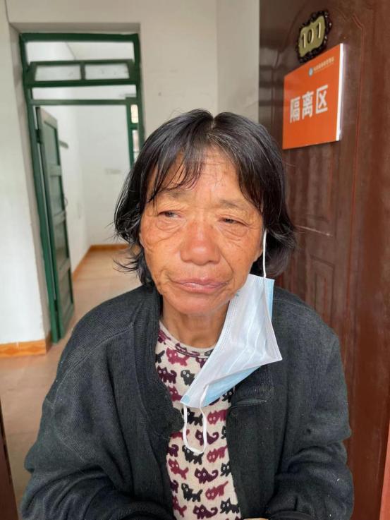 走失者照片 莆田寻亲：六旬老太被救助，高1米5...