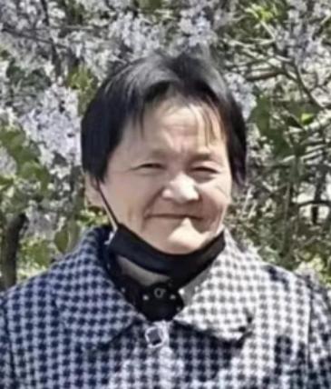 走失者照片 哈尔滨急寻：六旬老太走失，患小脑萎...
