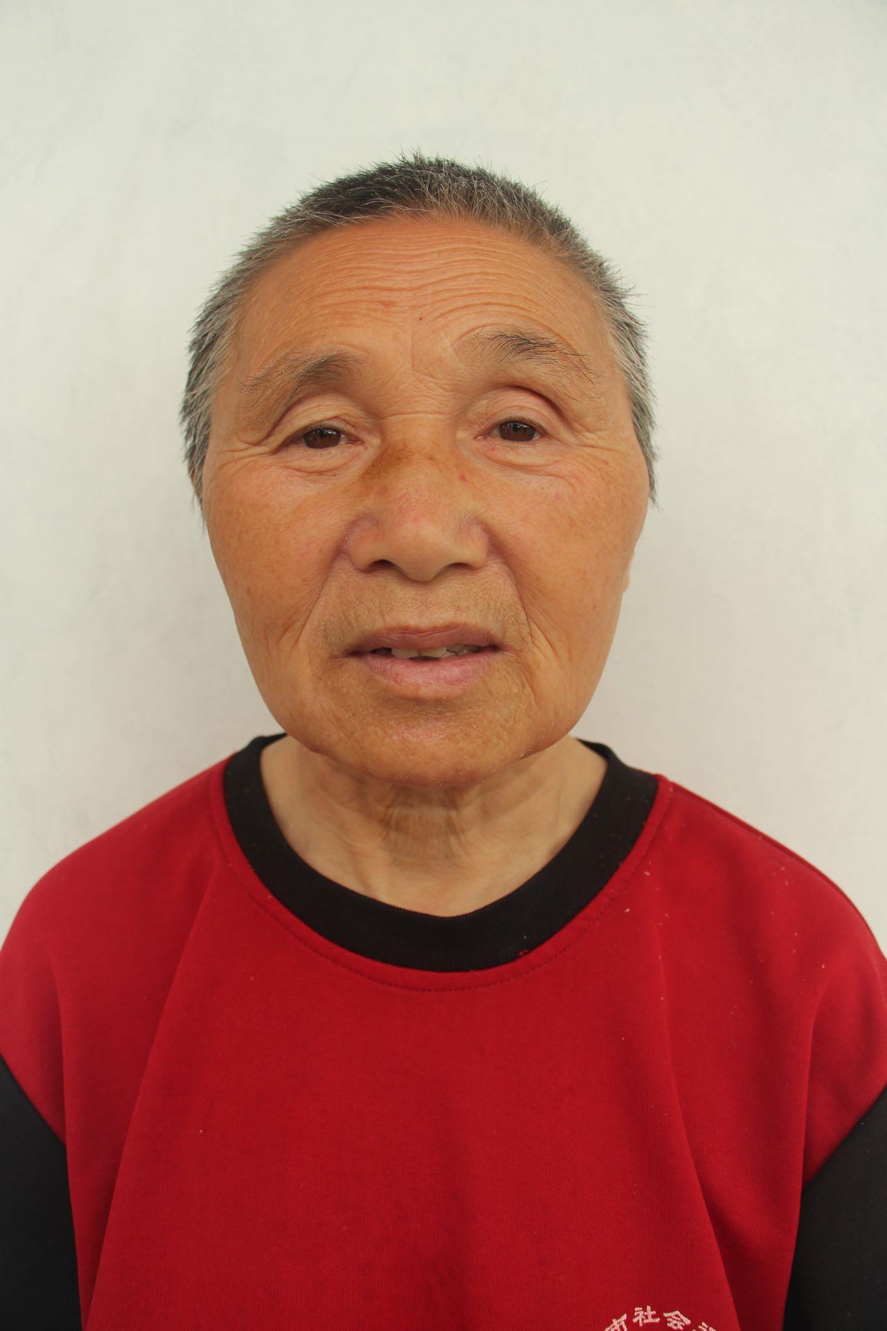走失者照片 临沂寻亲：五旬女子被救助，高1米6...