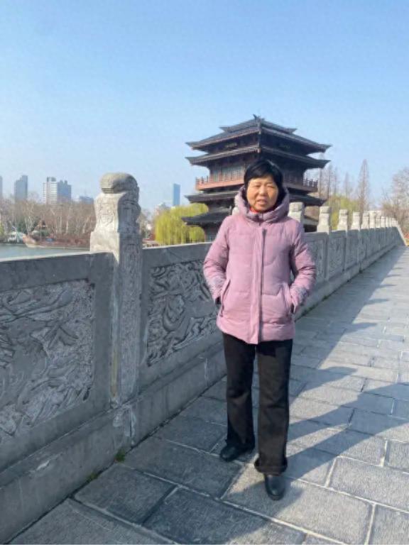 走失者照片 安庆市桐城市寻人：六旬老太走失，穿...