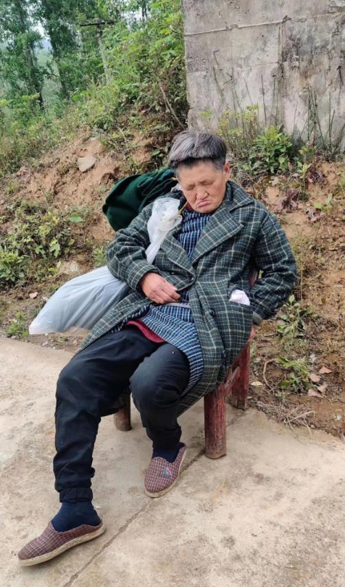 走失者照片 南阳寻亲：六旬老太被救助，系聋哑人...