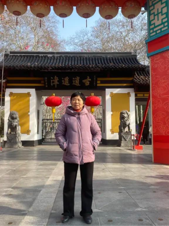 走失者照片 安庆市桐城市寻人：六旬老太走失，穿...