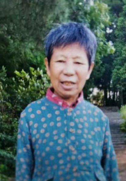 走失者照片 遂宁寻人：六旬老太走失多日，穿蓝底...