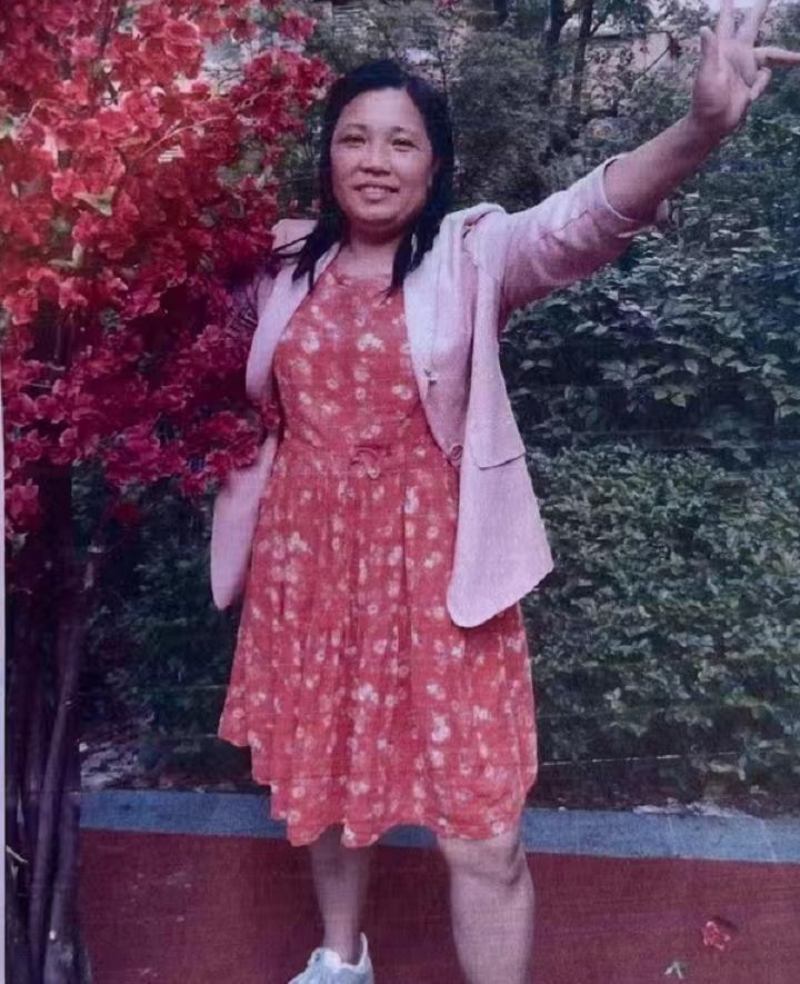 走失者照片 成都急寻：中年女子走失，患精神障碍...