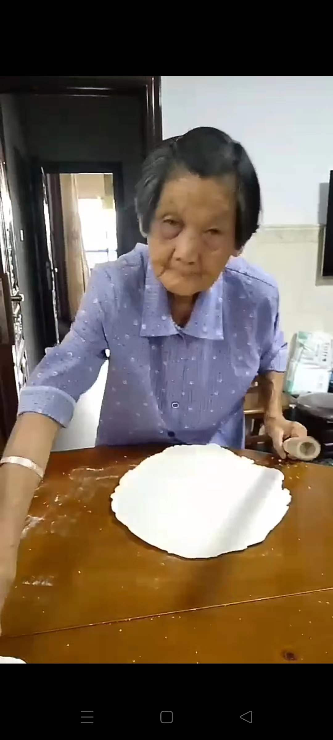 走失者照片 绍兴急寻：七旬老太走失多日，穿白色...