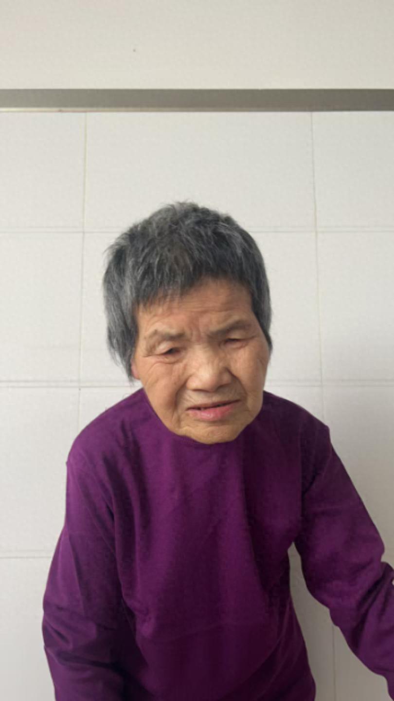 走失者照片 汉中市寻亲：六旬老太被救助，穿紫色...