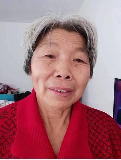 走失者照片 广元急寻：七旬老太走失，穿红色毛衣...