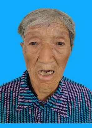 走失者照片 石家庄寻亲：八旬老太被救助，穿灰色...