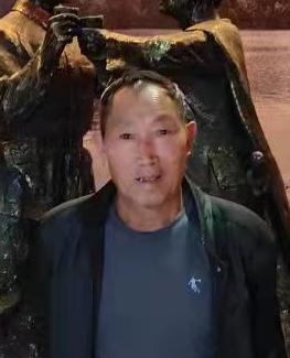走失者照片 凉山州急寻：七旬老人失联，穿黑色唐...