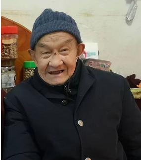 走失者照片 武汉急寻：八旬老人走失多日，穿藏青...