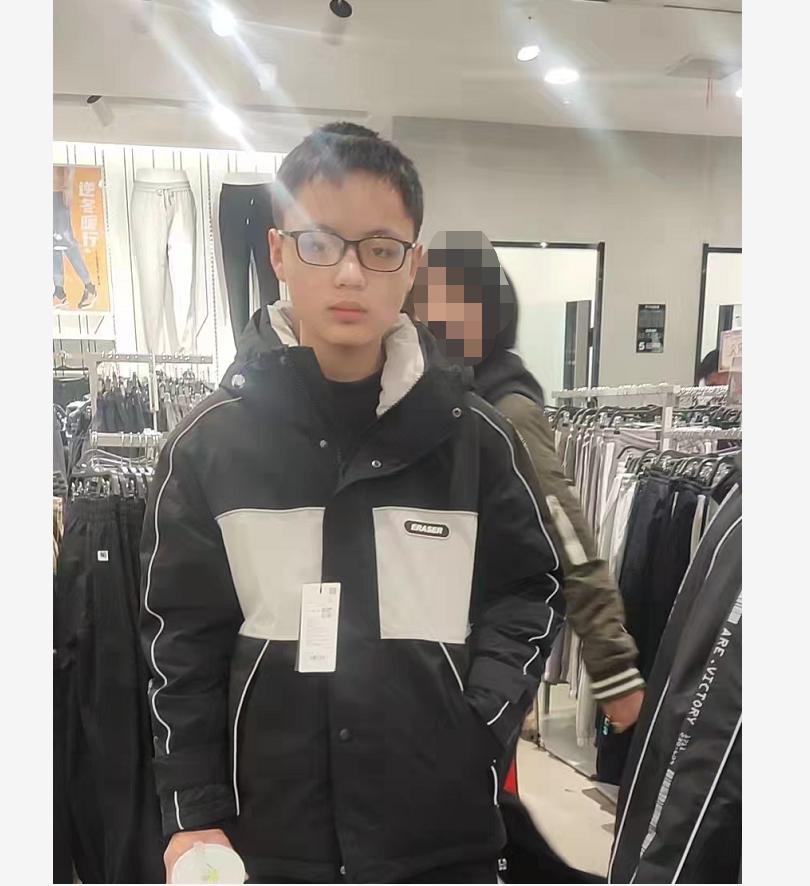 走失者照片 赣州急寻：16岁男孩失联，高1米6...