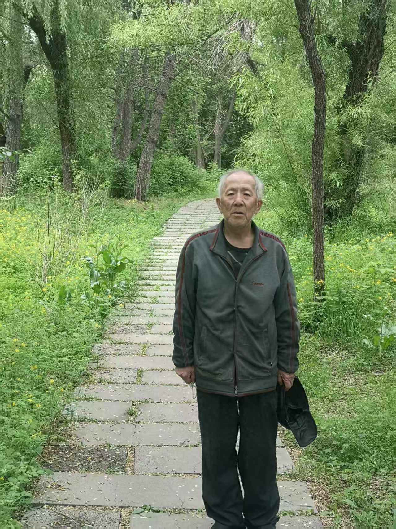 走失者照片 长春市寻人：七旬老人走失，穿蓝色上...