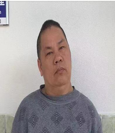 走失者照片 桂林寻亲：中年男子被救助，穿灰色外...
