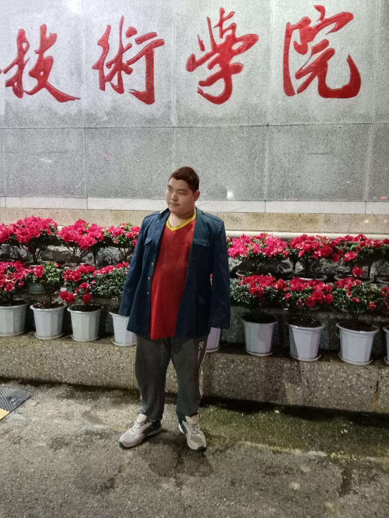 走失者照片 南宁急寻：青年男子走失多日，智力异...