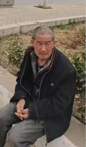 走失者照片 南阳急寻！六旬老人走失数日，穿黑色...