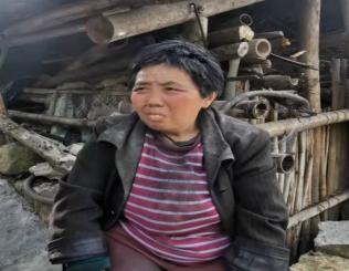 走失者照片 内江隆昌寻亲：五旬女子被救助，自述...