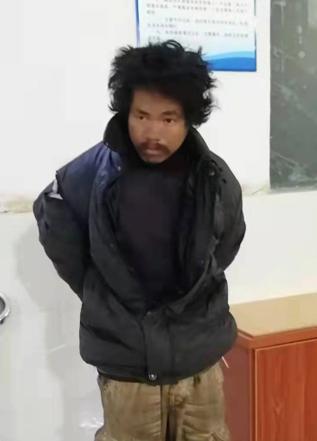 走失者照片 来宾寻亲：中年男子被救助，穿黑色棉...