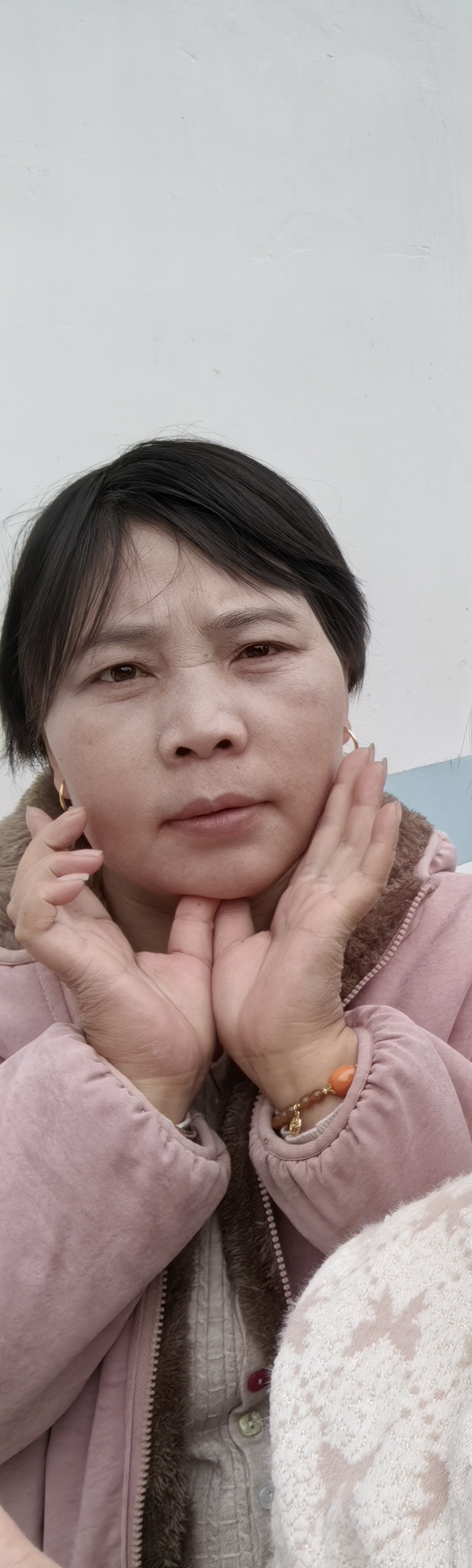 走失者照片 安顺市寻人：中年女子走失，患术后后...