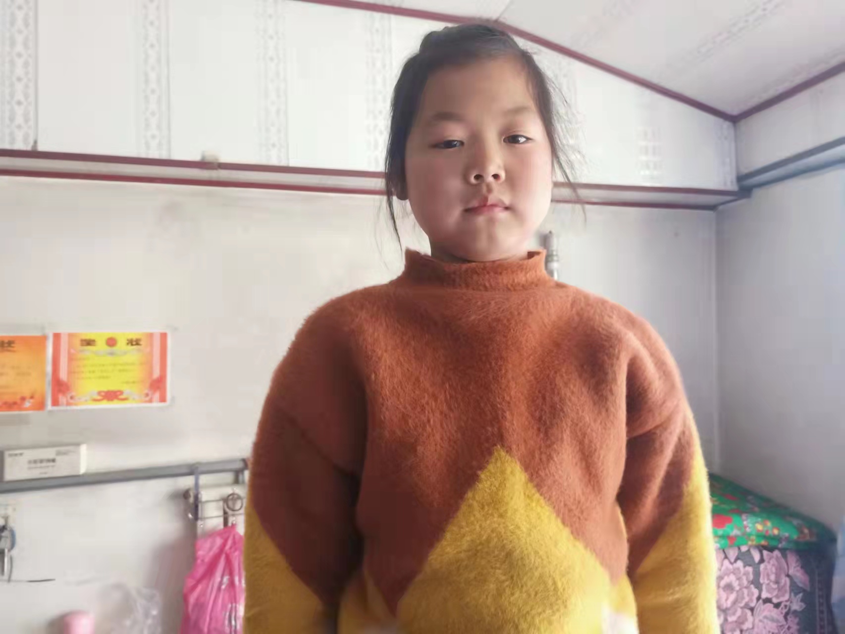 走失者照片 保定寻亲：10岁女孩被救助，高1米...