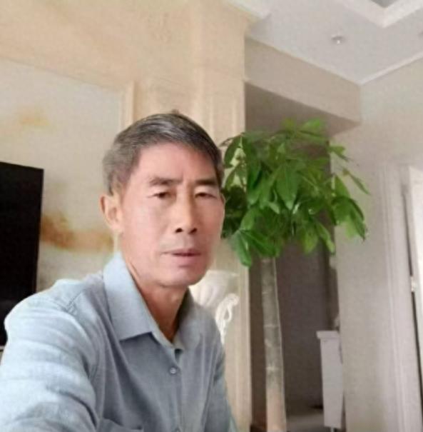 走失者照片 郴州市寻人：六旬老人走失，穿藏青色...
