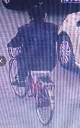 走失者照片 马鞍山急寻：八旬老人走失，穿深灰色...