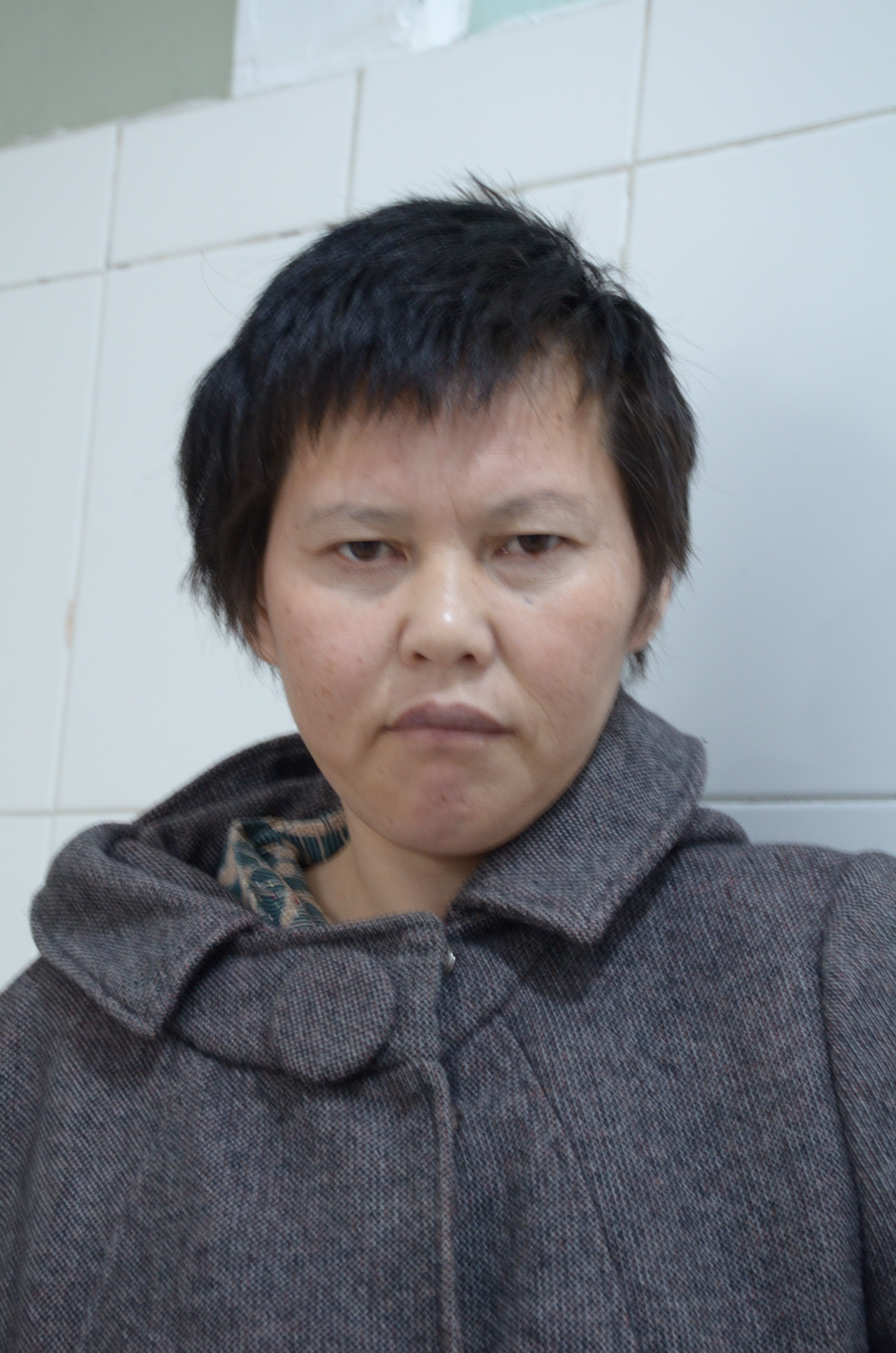 走失者照片 淮安寻亲：五旬女子被救助，穿黑色呢...