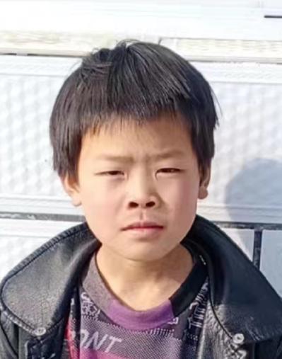走失者照片 急寻孩子父亲！承德8岁男孩被救助多...