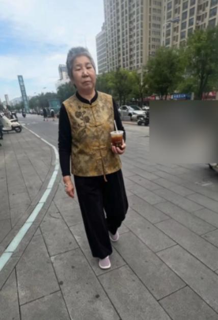 走失者照片 汉中市寻人：五旬女子走失，患脑出血...