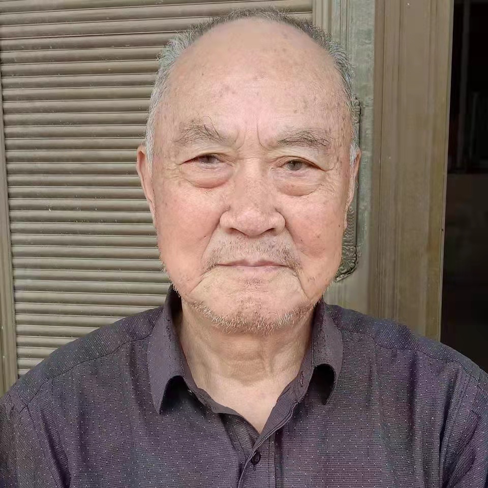 走失者照片 紧急寻人！荆州八旬老人失联多日，戴...