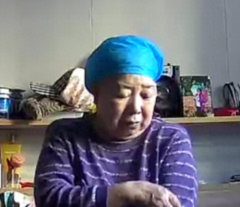 走失者照片 哈尔滨市寻人：六旬老太走失，患小脑...
