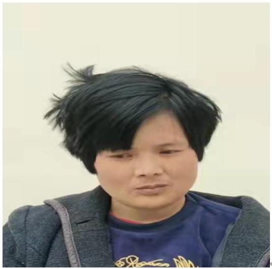 走失者照片 周口寻亲：中年女子被救助，穿深蓝色...