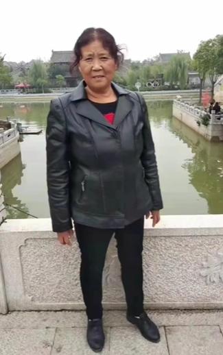 走失者照片 郑州新密急寻：五旬女子走失，患精神...