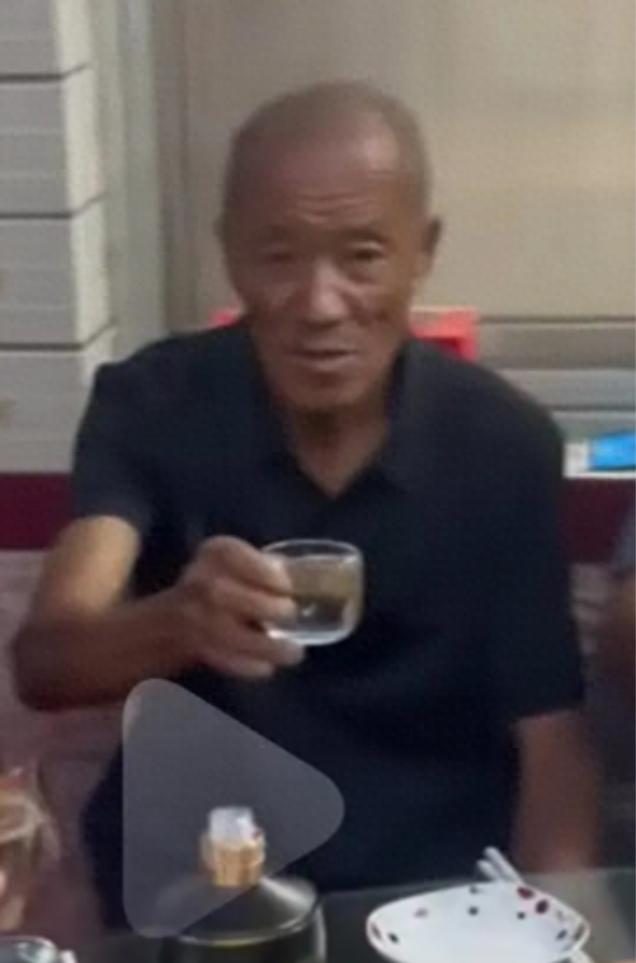 走失者照片 潍坊诸城寻人：七旬老人走失，穿黑色...