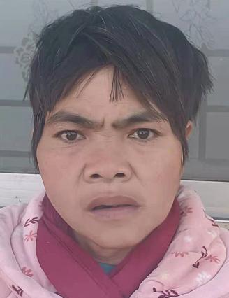 走失者照片 宿州寻亲：中年女子被救助，穿粉色睡...