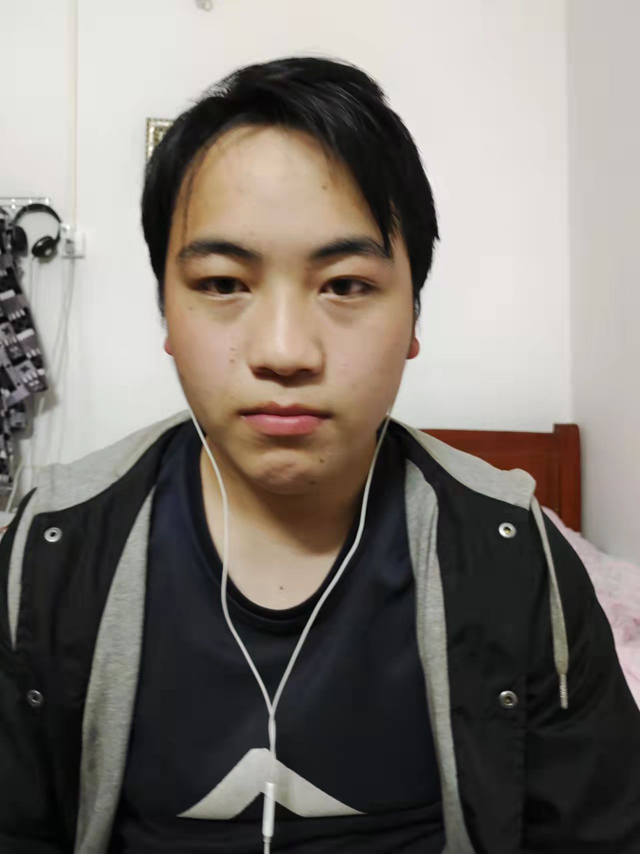 走失者照片 南宁寻亲：青年男子被救助，自述叫杨...