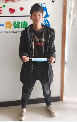 走失者照片 阜阳寻亲：18岁少年被救助，自述叫...