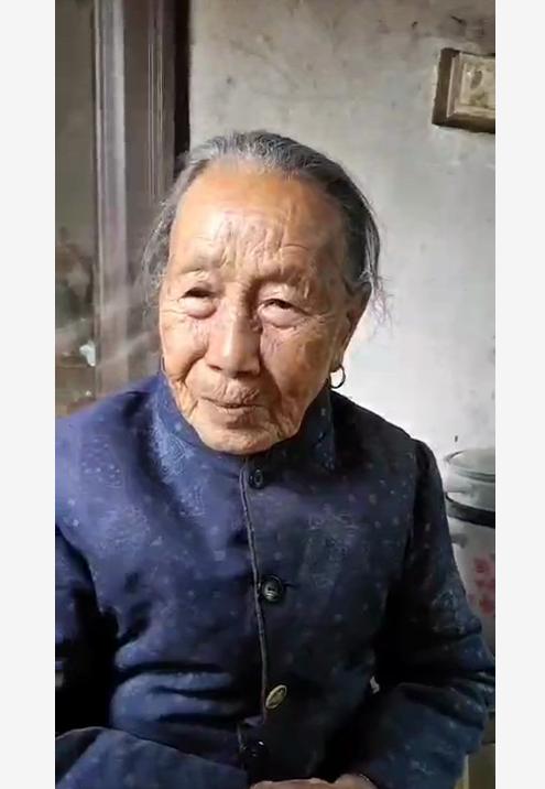 走失者照片 急寻：吉安八旬老太走失多日，穿短款...