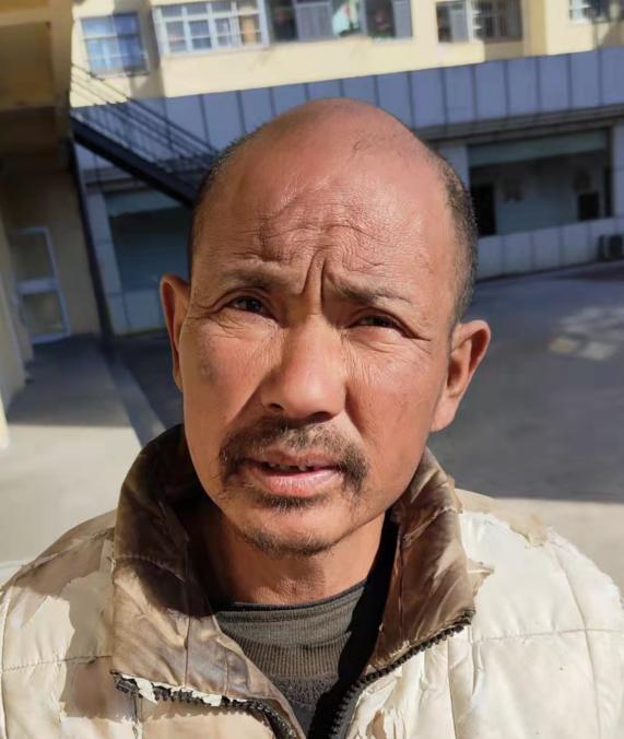 走失者照片 威海寻亲：中年男子被救助，自写名叫...