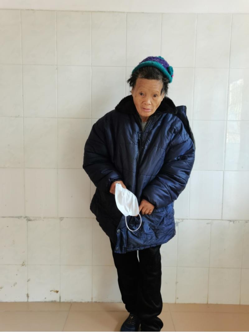 走失者照片 北海市救助站：七旬老太被救助，戴青...