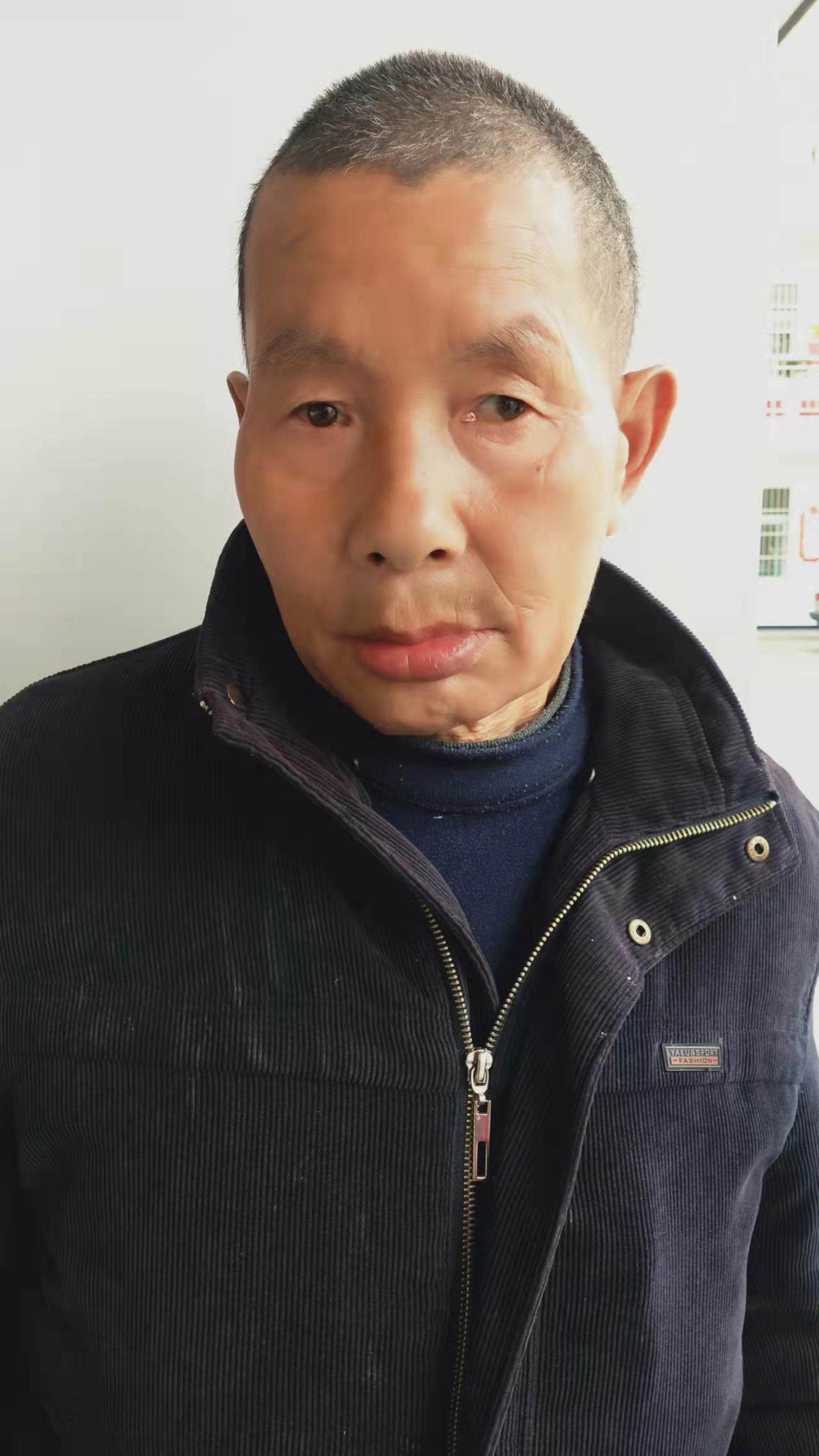 走失者照片 安康寻亲：六旬老人被救助，穿黑色外...
