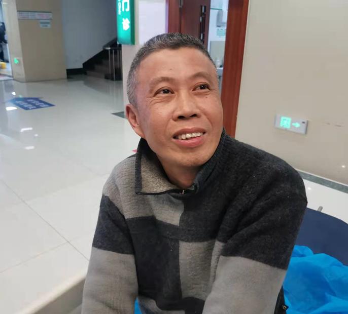走失者照片 临沂寻亲：中年赤脚男子被救助，自述...