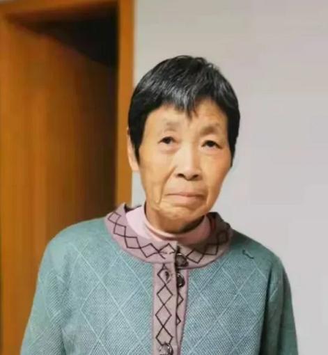 走失者照片 母亲您在哪儿？郑州市七旬老太失联，...