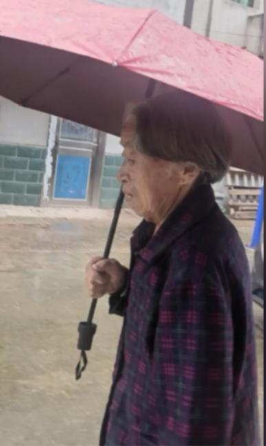 走失者照片 新余市寻人：八旬老太走失，患阿尔茨...