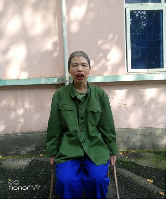 走失者照片 吉安市寻亲：中年女子被救助，高1米...