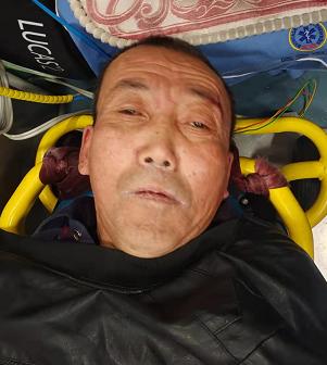 走失者照片 大连寻亲：五旬男子被救助，穿黑色皮...